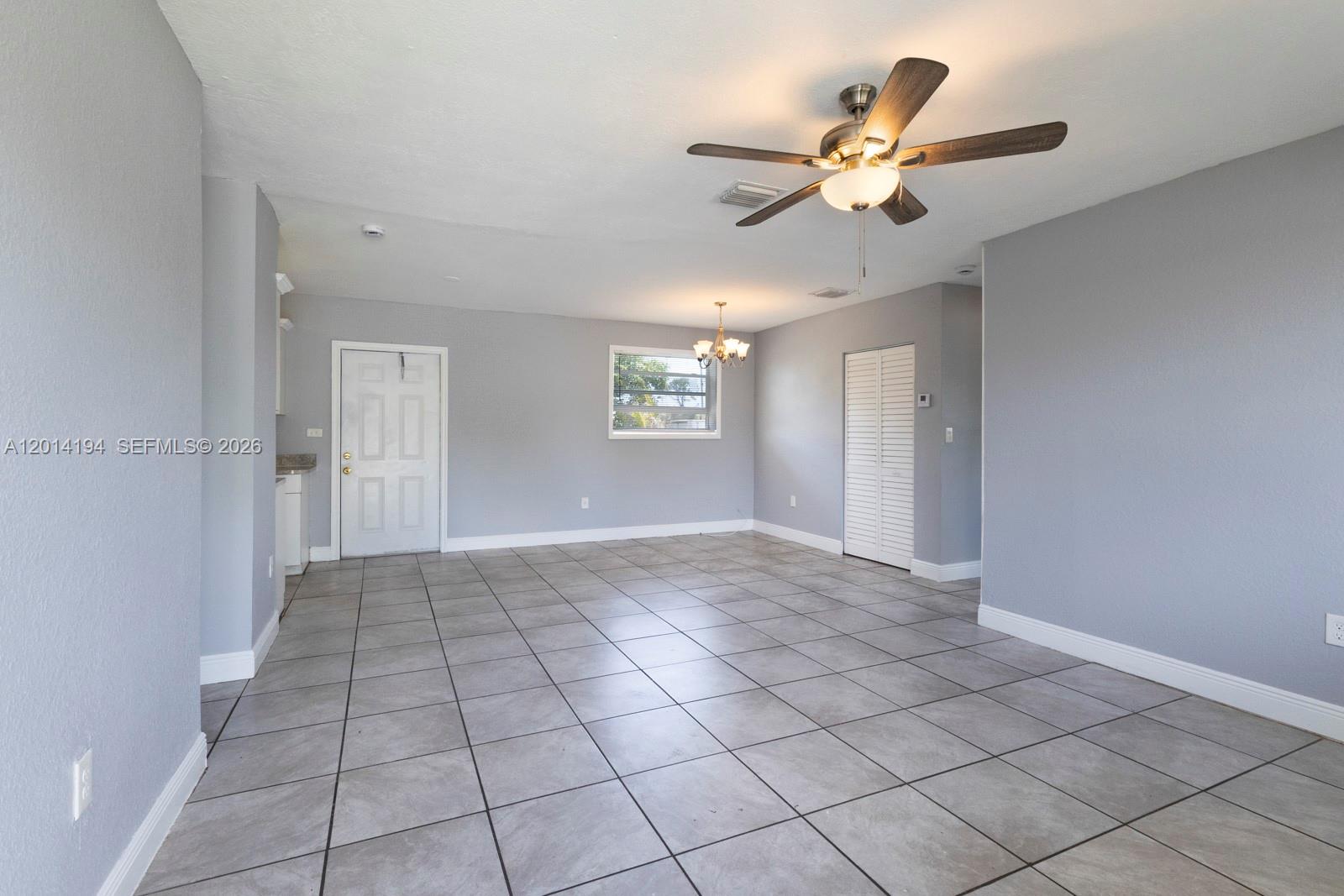 22345 Southwest 118th Court Miami, FL 33170 - Photo 4 of 15