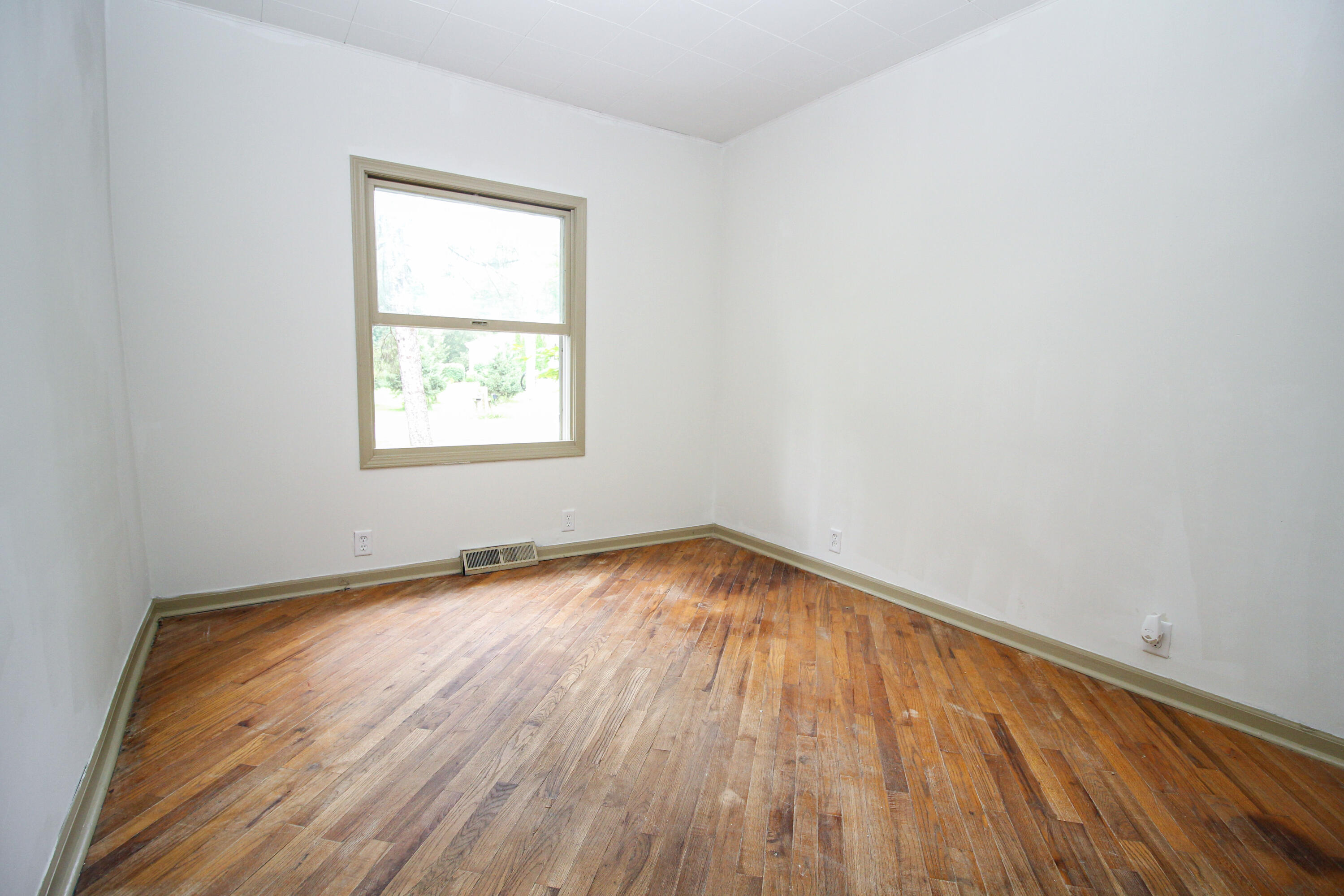 18124 South Fisher Lake Road Three Rivers, MI 49093 - Photo 27 of 85 S Fisher Lake-08