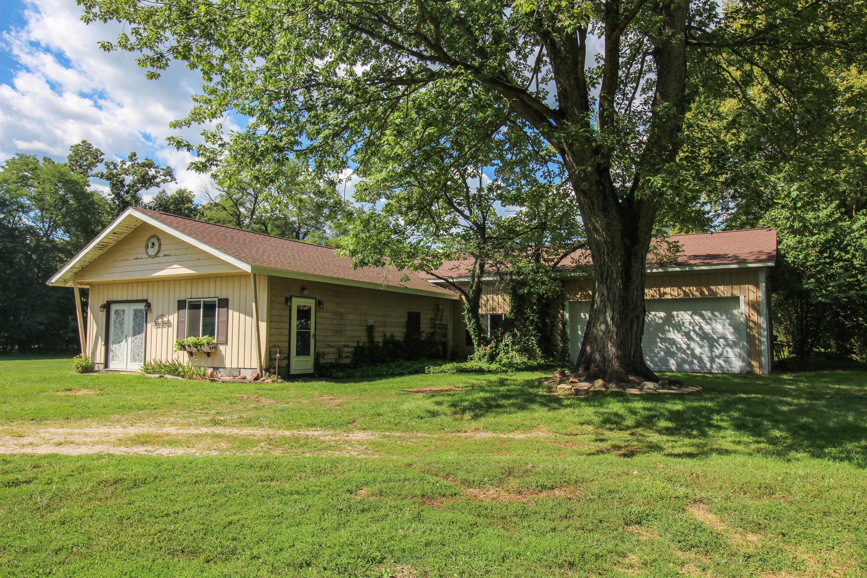 18124 South Fisher Lake Road Three Rivers, MI 49093 - Photo 31 of 85 S Fisher Lake-83
