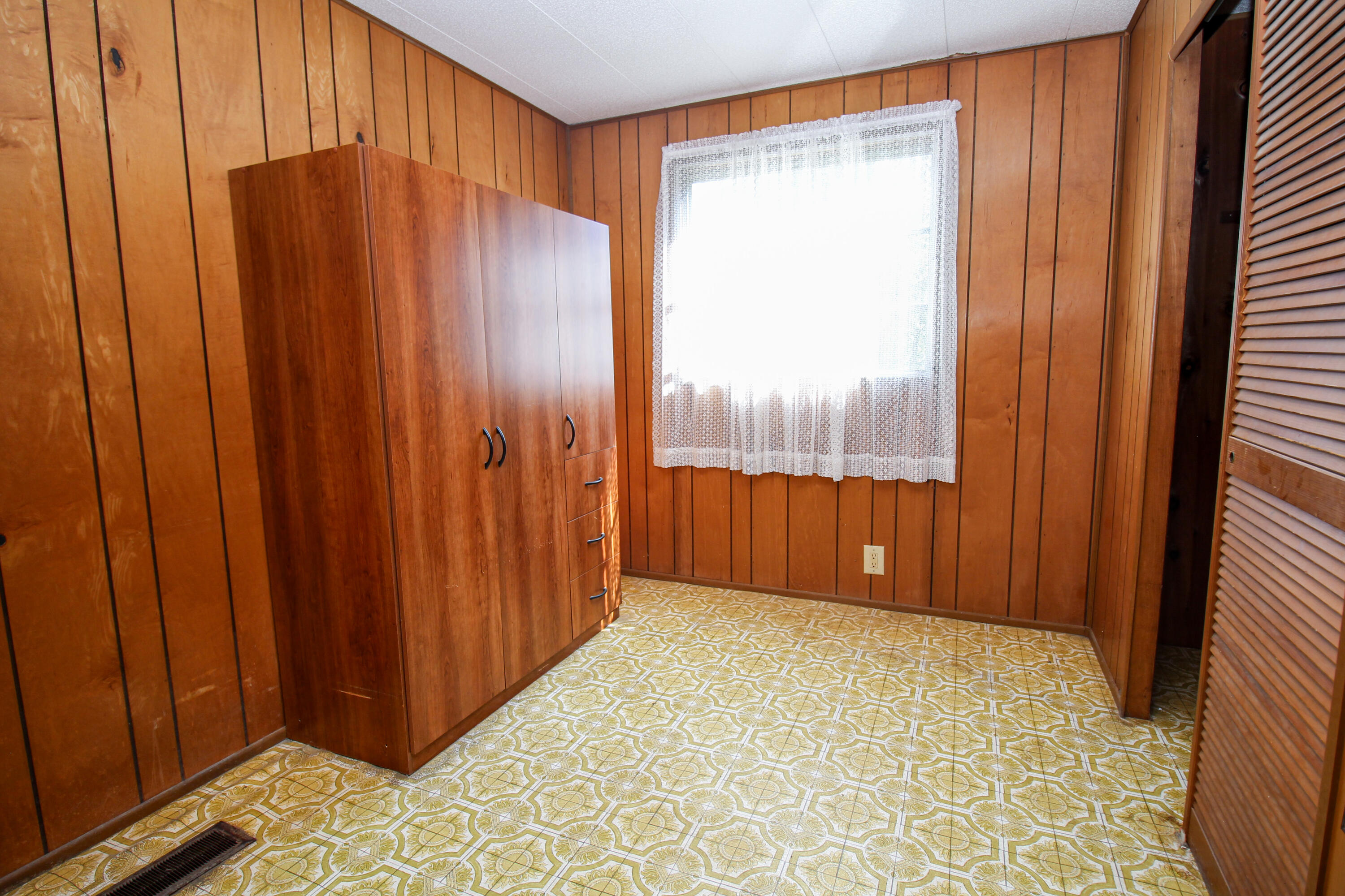 18124 South Fisher Lake Road Three Rivers, MI 49093 - Photo 49 of 85 S Fisher Lake-50