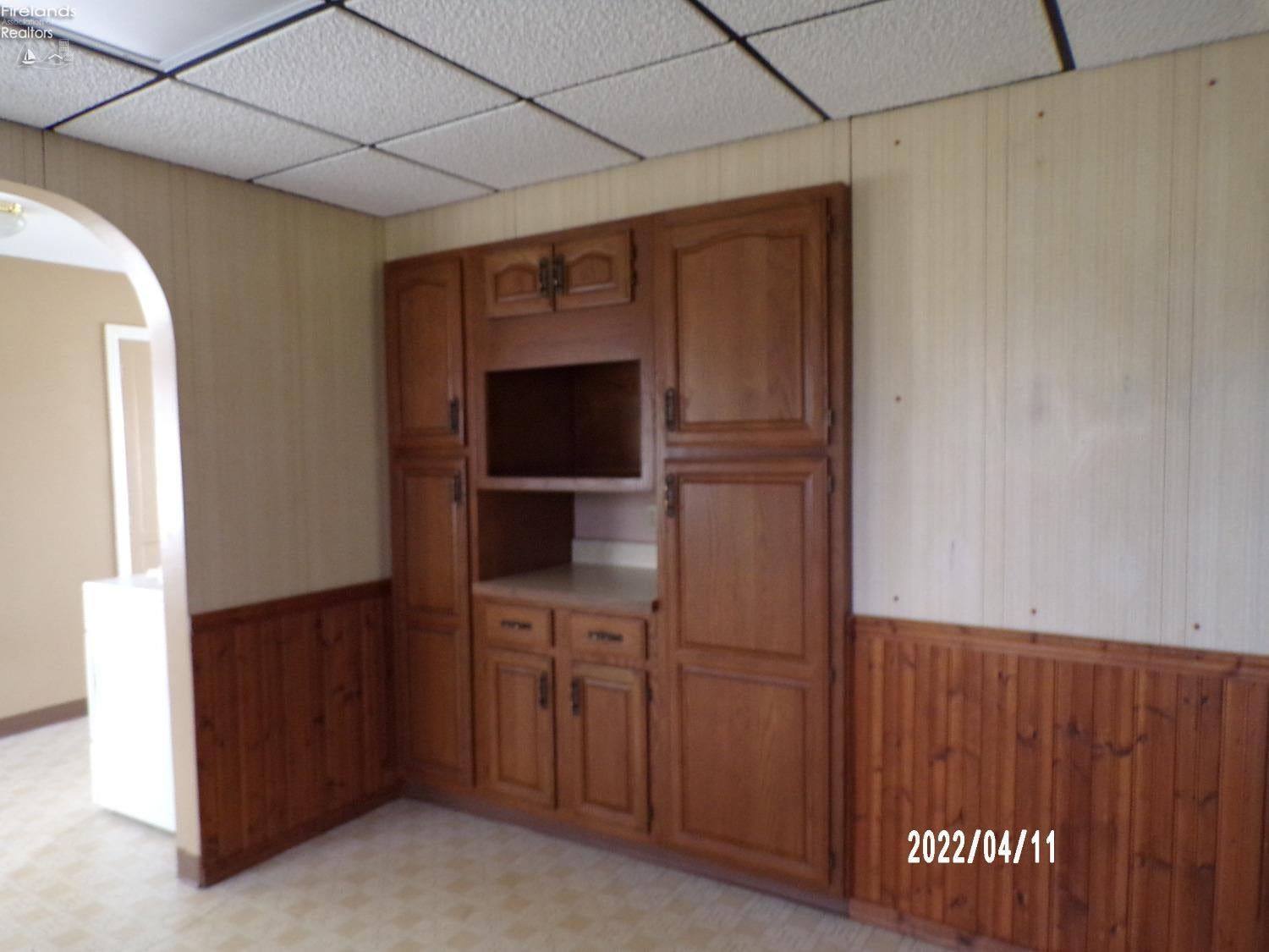 451 South Shock Road Fremont, OH 43420 - Photo 4 of 15 Gallery Image 4