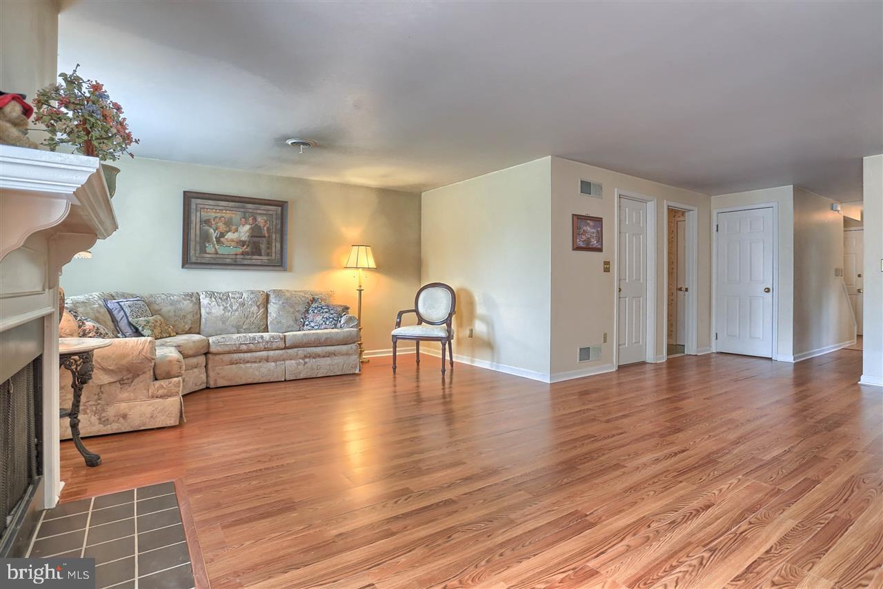 3624 Pleasant Valley Road York, PA 17406 - Photo 15 of 36 Gallery Image 15