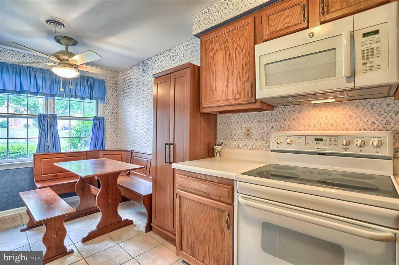 3624 Pleasant Valley Road York, PA 17406 - Photo 8 of 36 Gallery Image 8