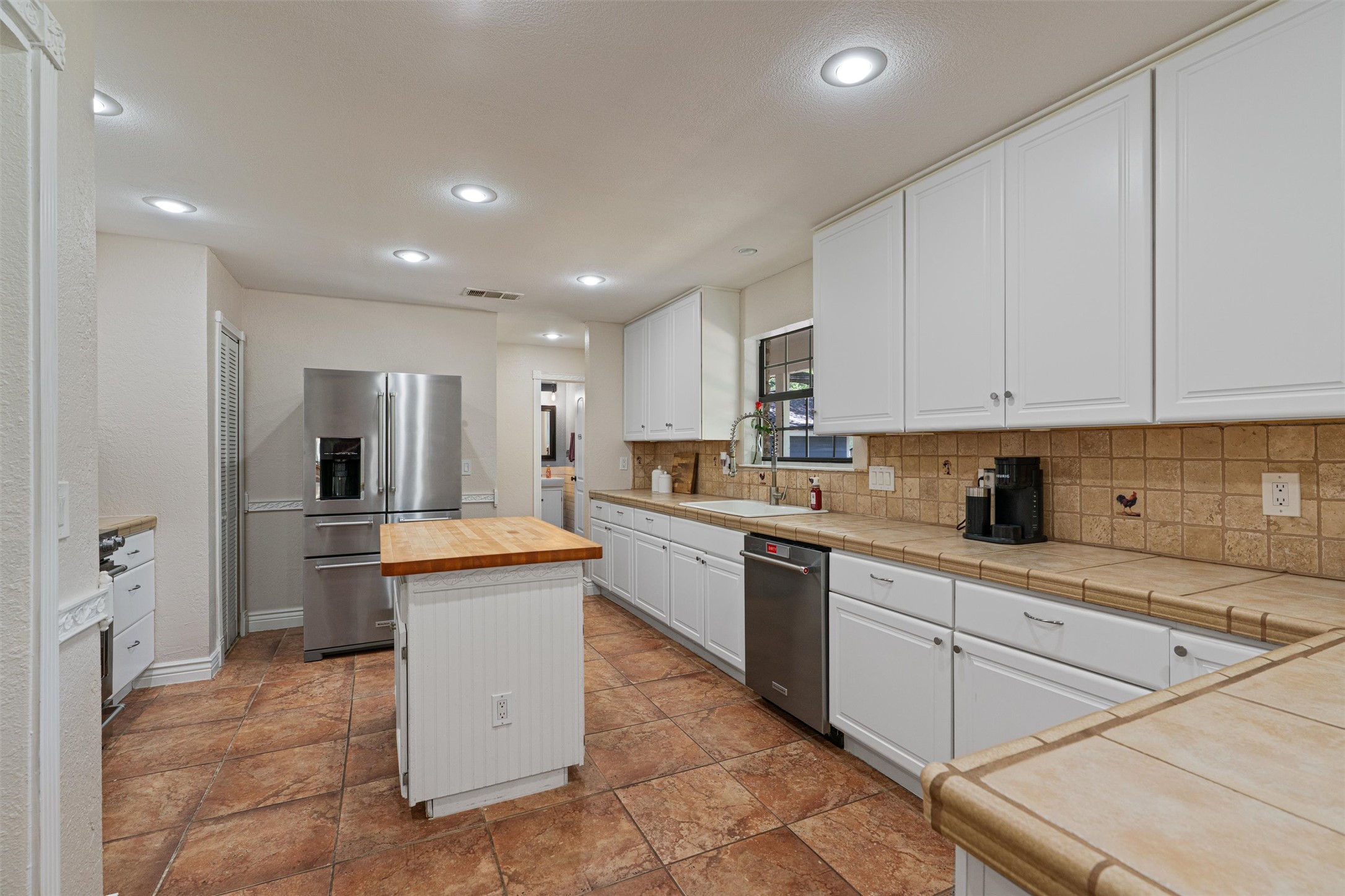 3026 Gabriel View Drive Georgetown, TX 78628 - Photo 11 of 40