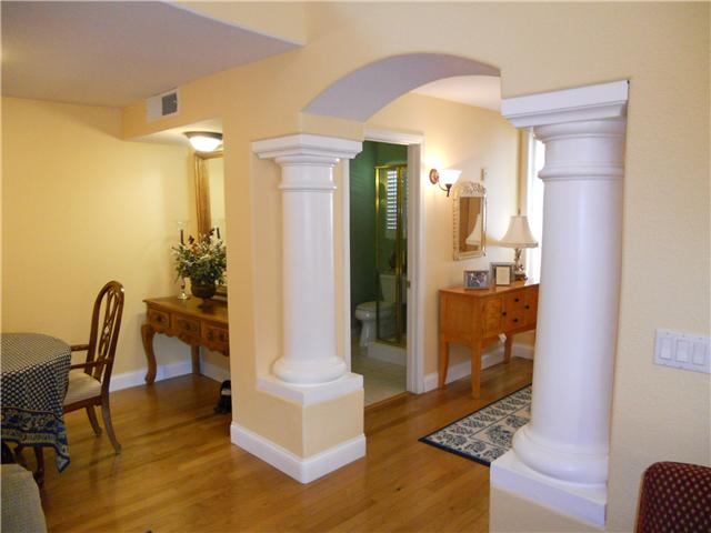 2868 Torrey Pines Road La Jolla, CA 92037 - Photo 4 of 24 Gallery Image 4