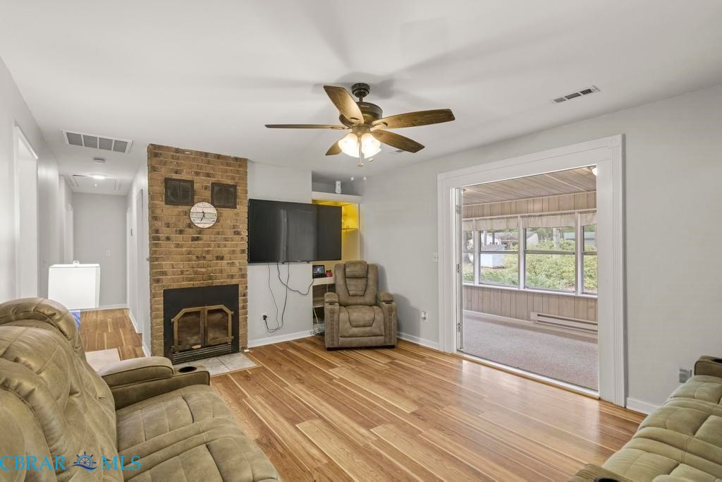 8884 Marlfield Road Gloucester, VA 23061 - Photo 8 of 36 Gallery Image 8