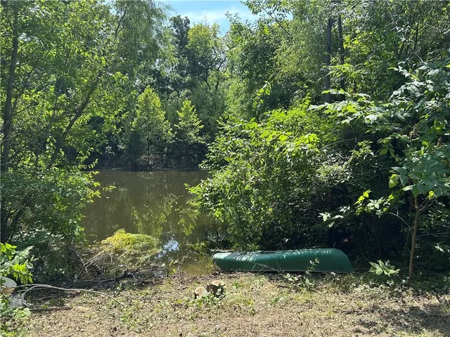 $320,000 | 28846 251st Street, Easton, KS 66020