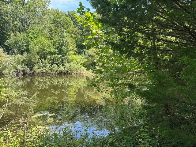 $320,000 | 28846 251st Street, Easton, KS 66020