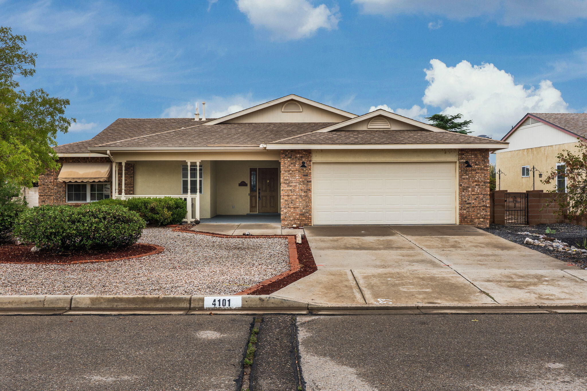 4101 Foxwood Trail Southeast Rio Rancho, NM 87124 - Photo 3 of 44 Gallery Image 3