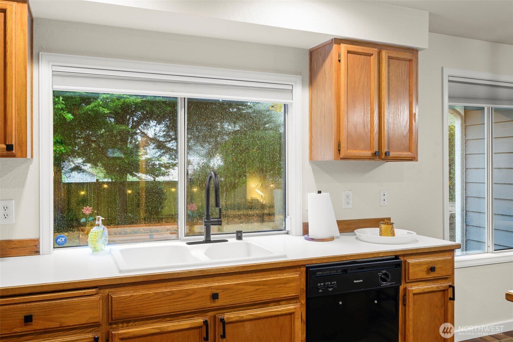 5615 114th Street Southwest Mukilteo, WA 98275 - Photo 11 of 38 a kitchen with a sink and large window