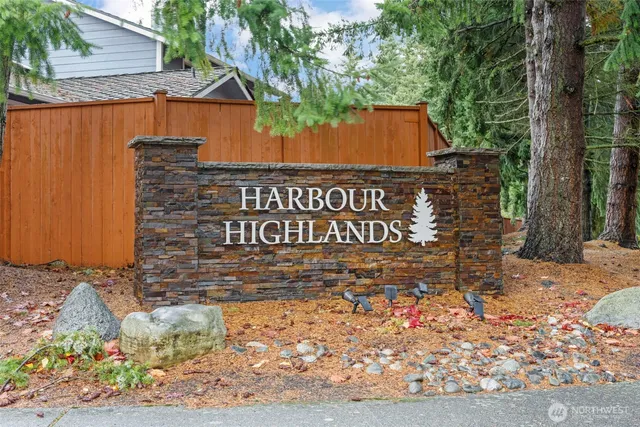 $945,000 | 5615 114th Street Southwest, Mukilteo, WA 98275