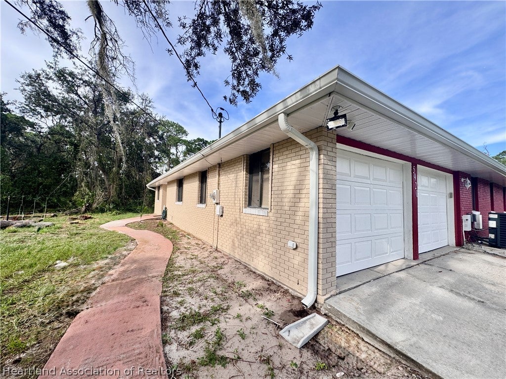 5920 Cherry Road Sebring, FL 33875 - Photo 8 of 41 Gallery Image 8