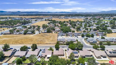 $430,000 | 43650 5th Street East, Lancaster, CA 93535
