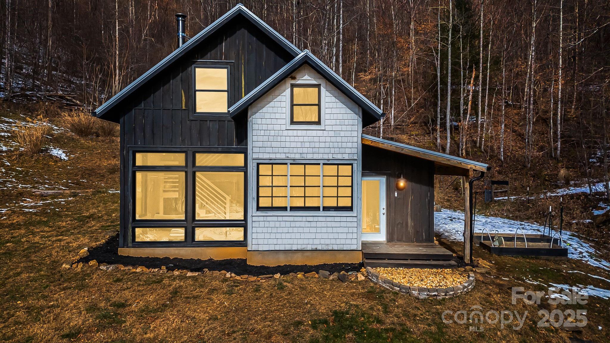 240 Jordan Branch Road Mars Hill, NC 28754 - Photo 3 of 48 Gallery Image 3