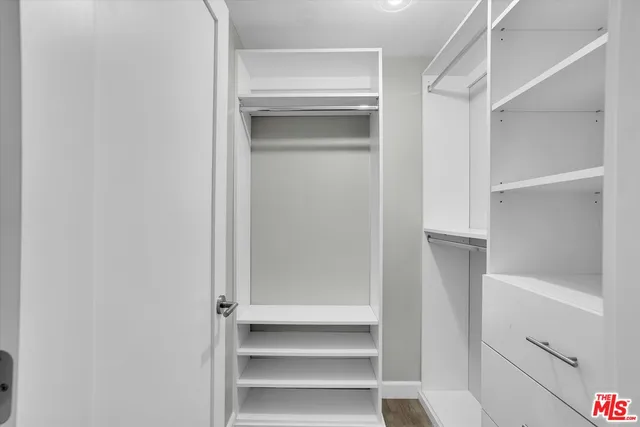 $3,999 | 842 11th Street, Unit 6, Santa Monica, CA 90403