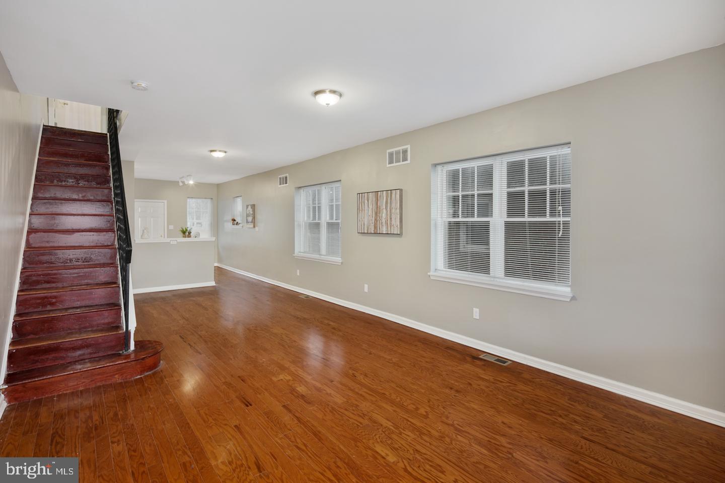 2776 North Congress Road Camden, NJ 08104 - Photo 3 of 29 Dining Room