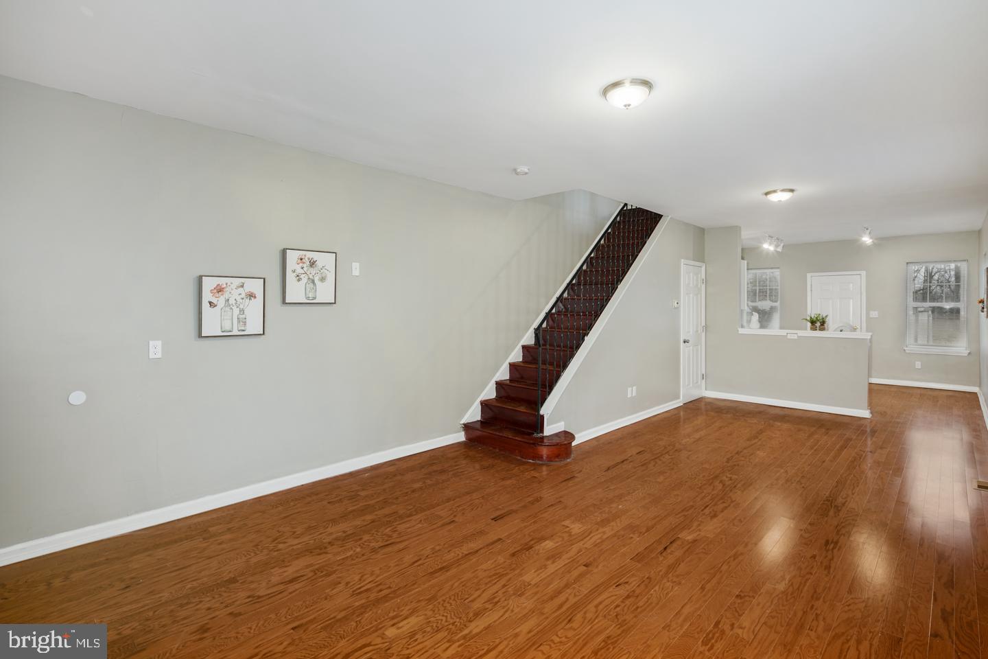 2776 North Congress Road Camden, NJ 08104 - Photo 27 of 29 Living Room