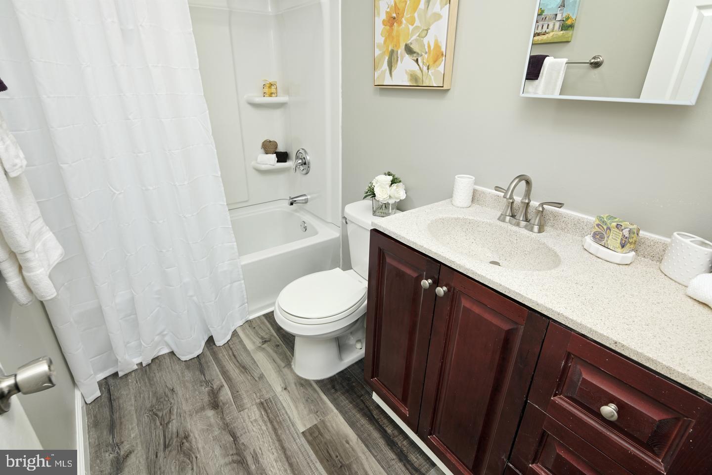 2776 North Congress Road Camden, NJ 08104 - Photo 5 of 29 Bathroom