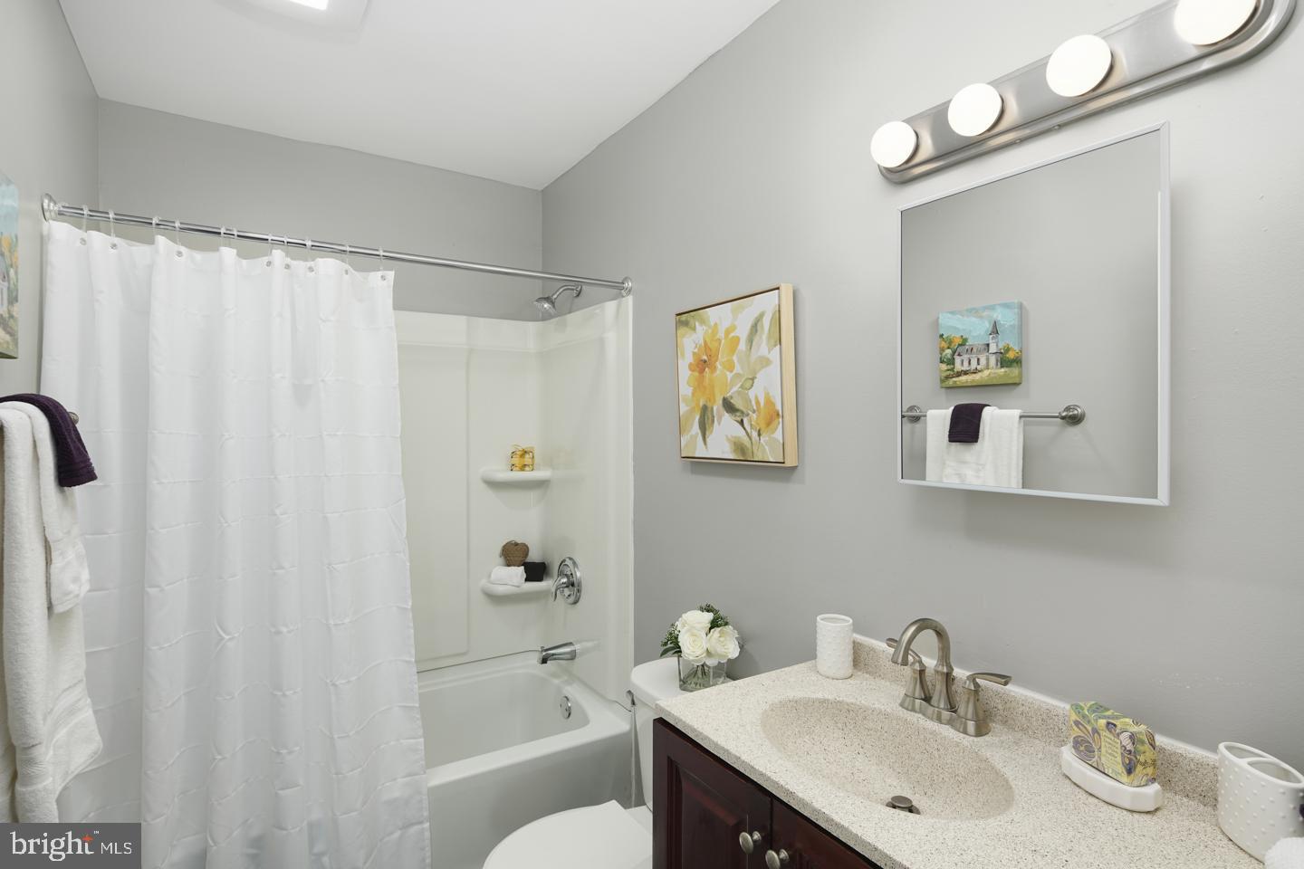 2776 North Congress Road Camden, NJ 08104 - Photo 6 of 29 Bathroom