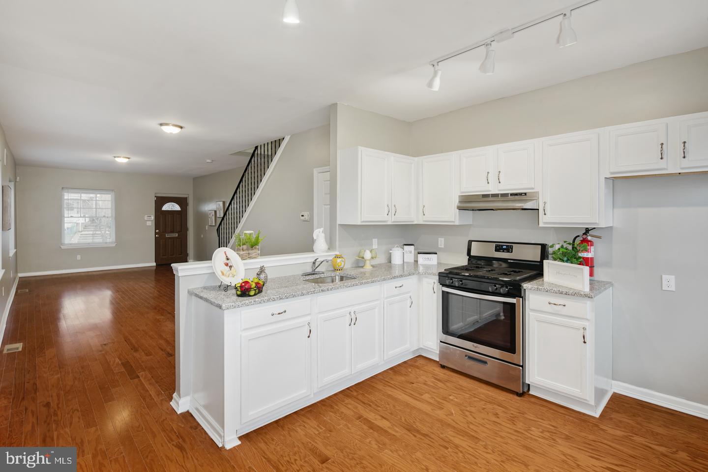 2776 North Congress Road Camden, NJ 08104 - Photo 9 of 29 Kitchen