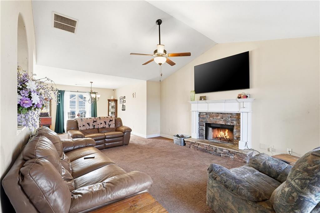 41 Colonial Court Jefferson, GA 30549 - Photo 9 of 40