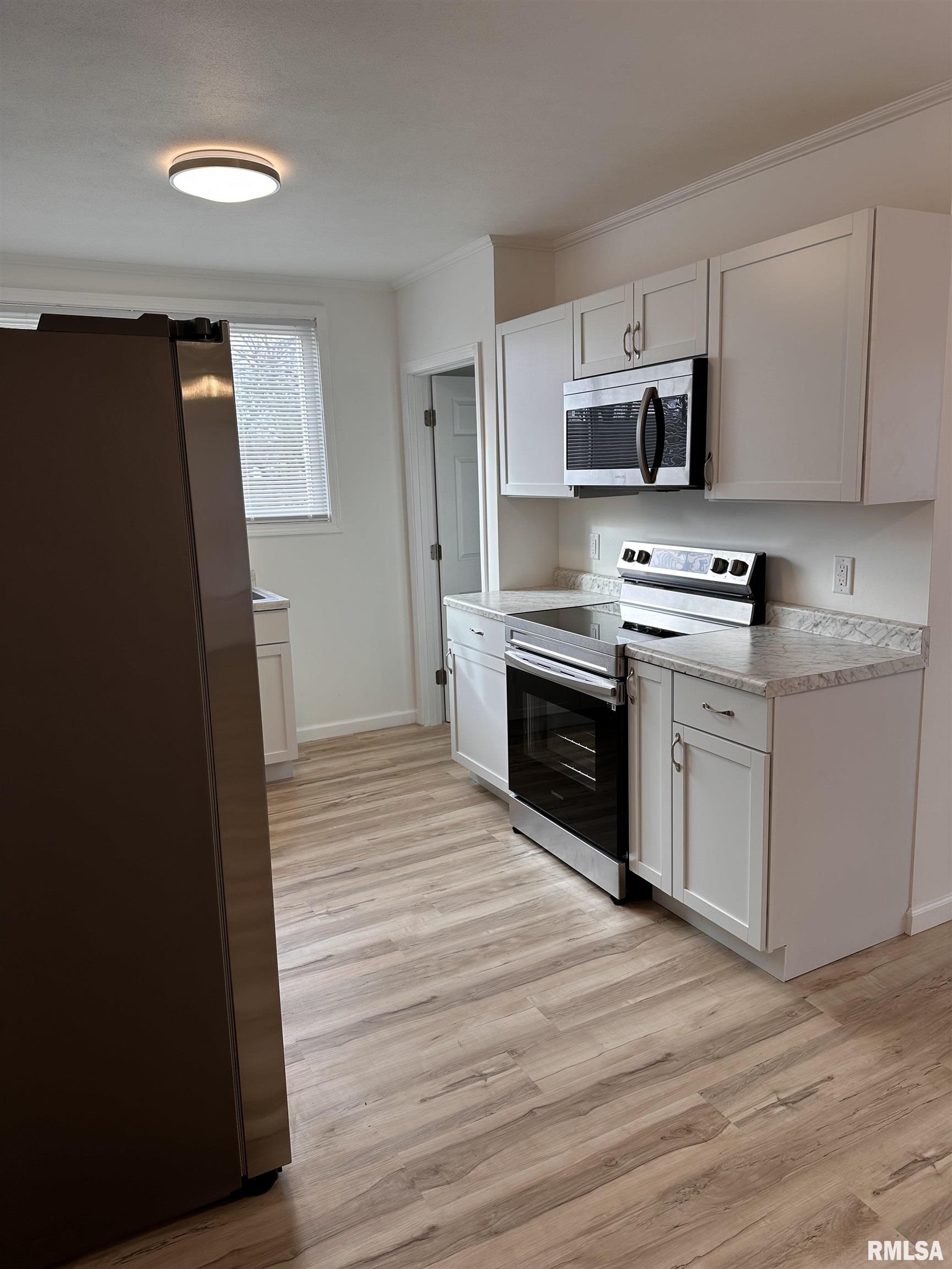 1516 East Cummins Avenue Springfield, IL 62702 - Photo 23 of 30 Gallery Image 23