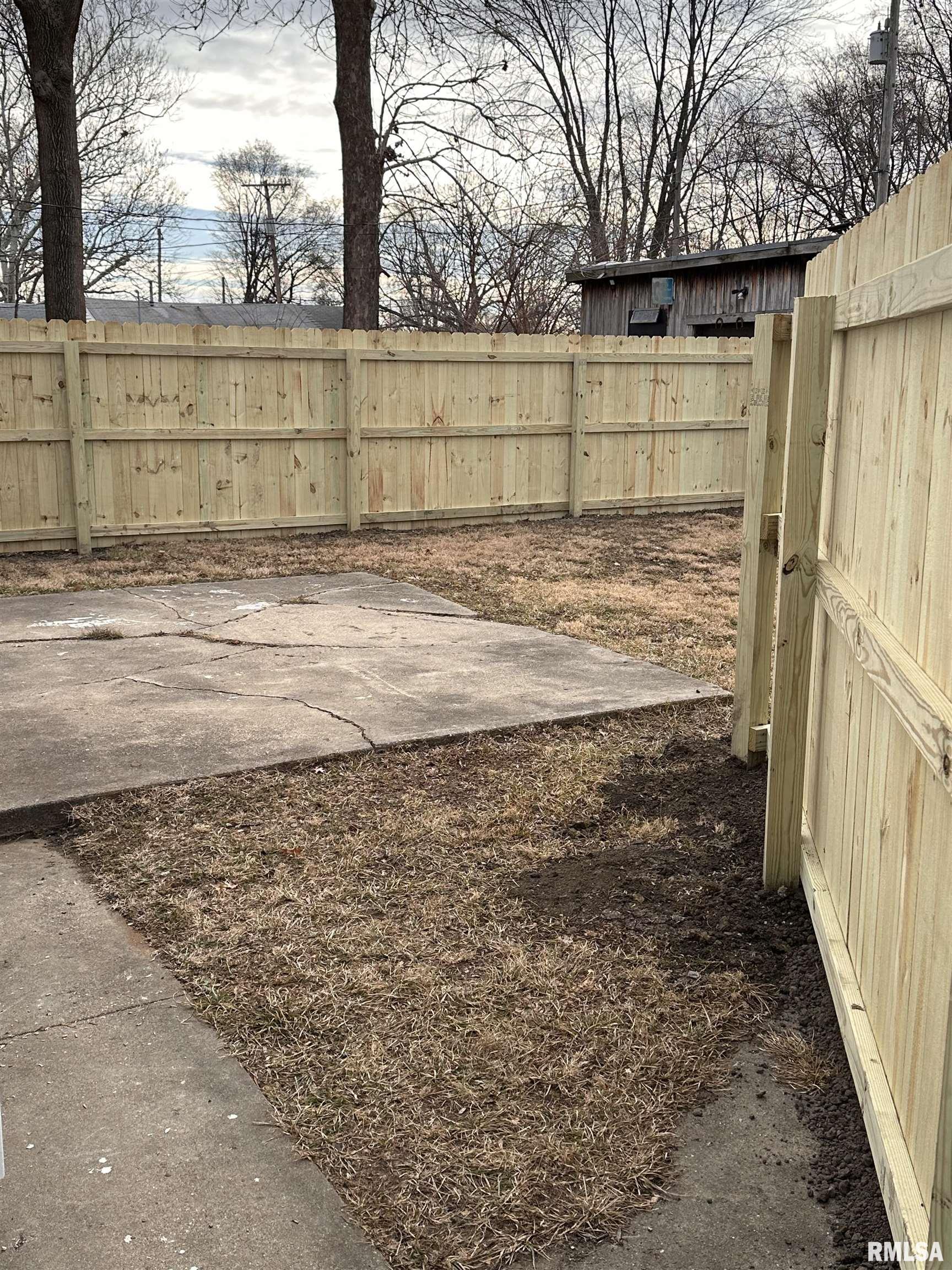 1516 East Cummins Avenue Springfield, IL 62702 - Photo 6 of 30 Gallery Image 6