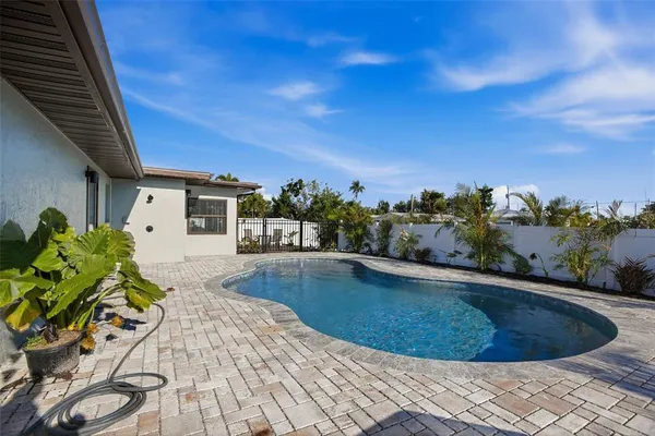 $9,000 | 501 65th Street, Holmes Beach, FL 34217