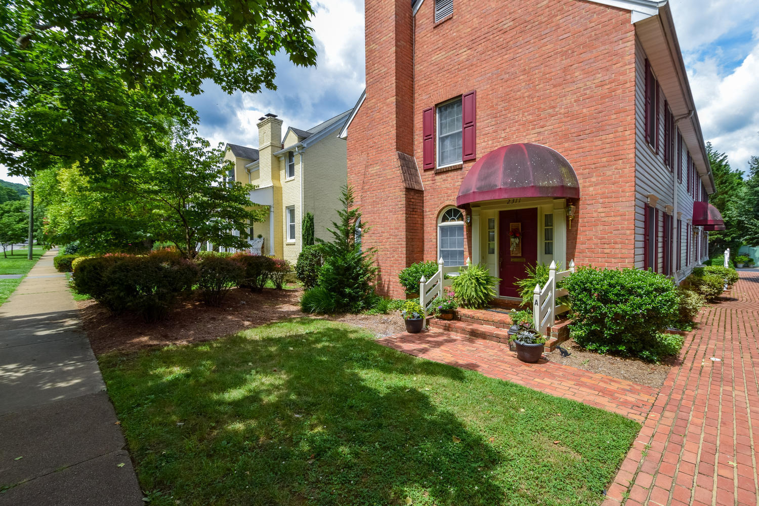 2311 Crystal Spring Avenue Southwest, Unit B Roanoke, VA 24014 - Photo 2 of 24 2311 Crystal Spring Ave SW-large-002-14-