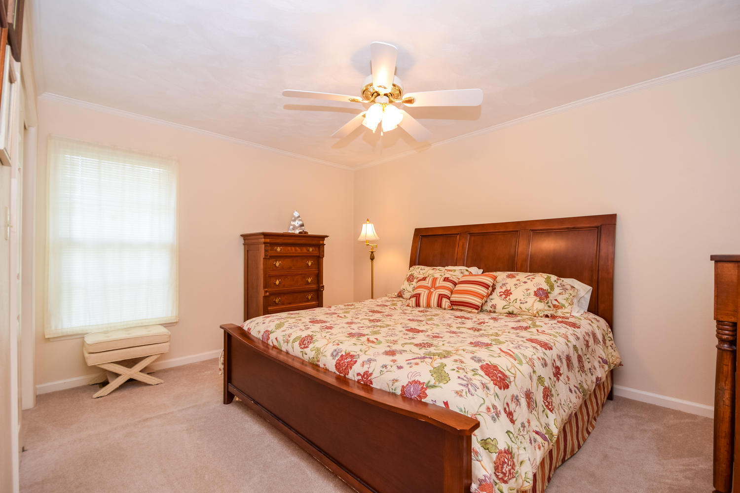 2311 Crystal Spring Avenue Southwest, Unit B Roanoke, VA 24014 - Photo 13 of 24 2311 Crystal Spring Ave SW-large-020-9-i