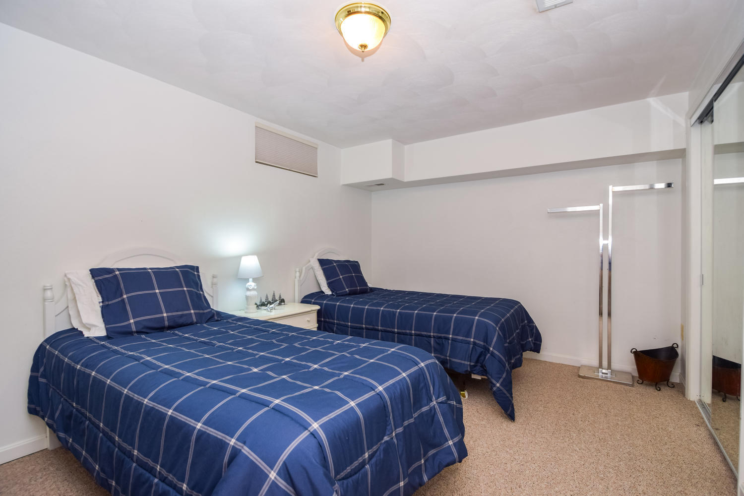 2311 Crystal Spring Avenue Southwest, Unit B Roanoke, VA 24014 - Photo 16 of 24 2311 Crystal Spring Ave SW-large-023-7-i