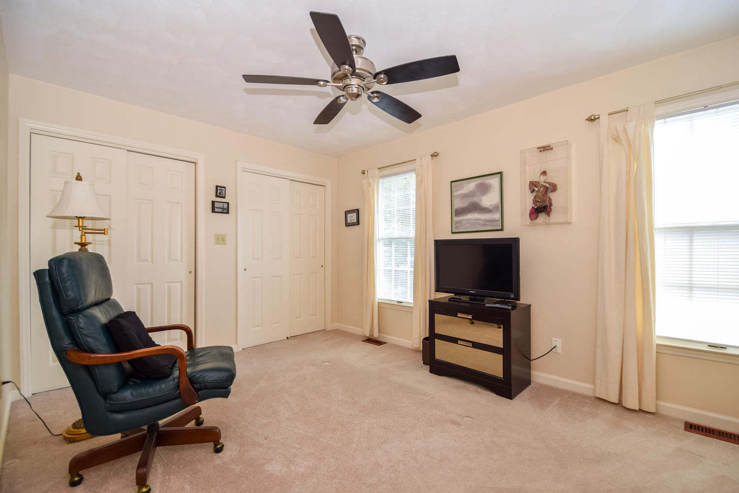 2311 Crystal Spring Avenue Southwest, Unit B Roanoke, VA 24014 - Photo 10 of 24 2311 Crystal Spring Ave SW-large-017-5-i