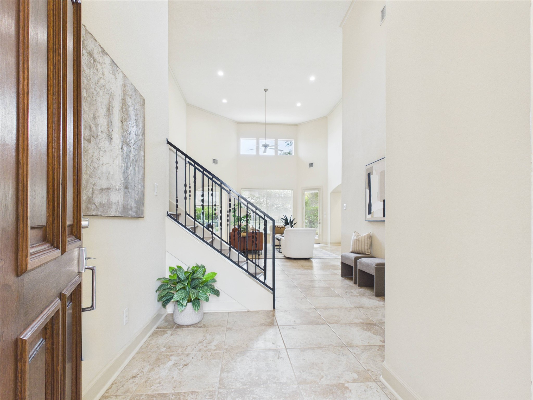403 Harborside Way Kemah, TX 77565 - Photo 2 of 39 Spacious entryway greats you with 18' ceilings and beautiful tile floors.
