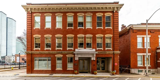 $2,295 | 400 West Church Avenue, Knoxville, TN 37902