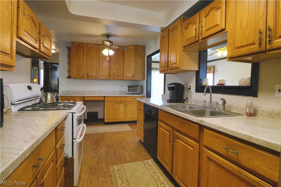 817 Worden Road Wickliffe, OH 44092 - Photo 11 of 33 Gallery Image 11