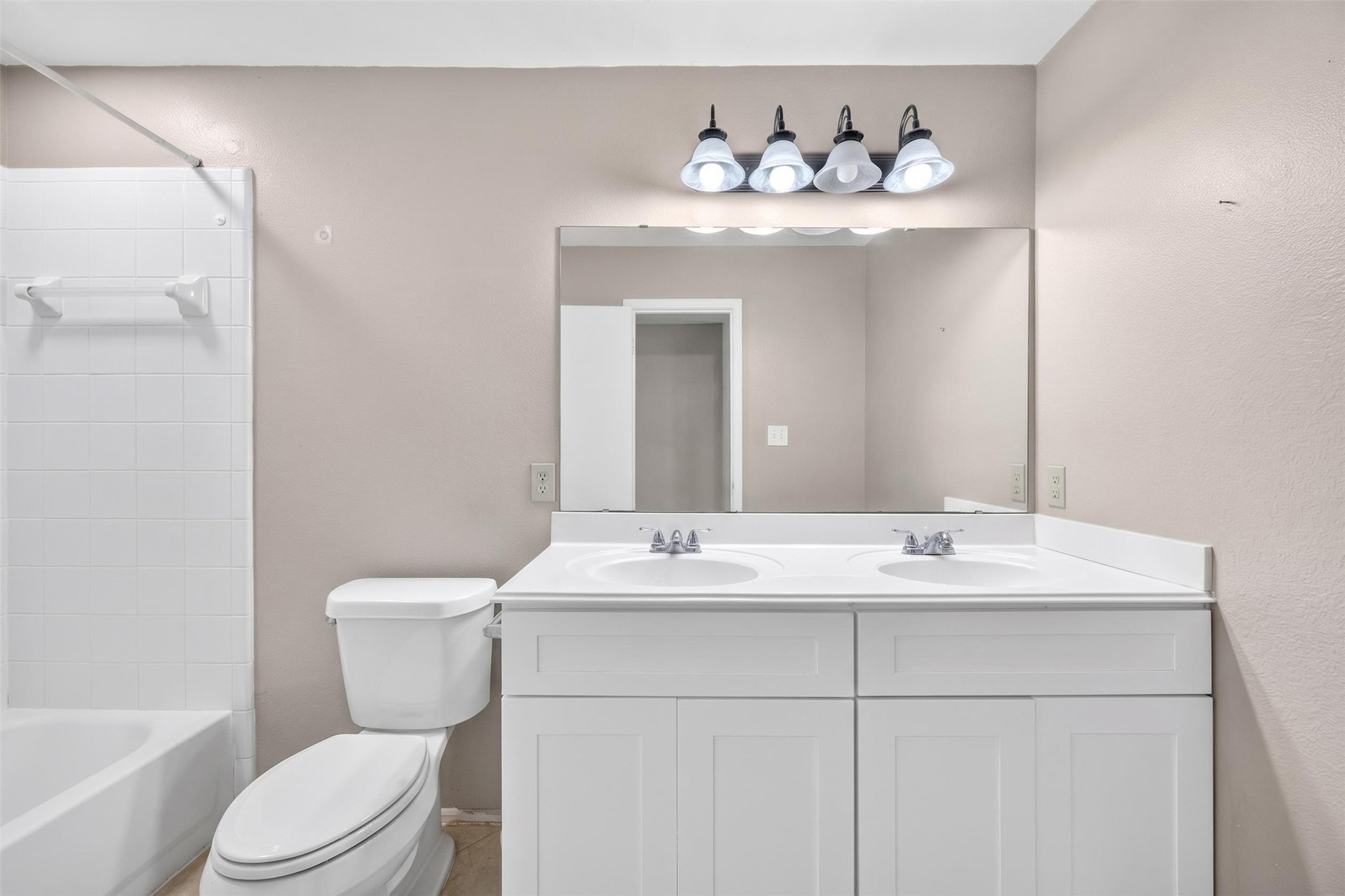 5743 Roehampton Court Houston, TX 77084 - Photo 41 of 49 Gallery Image 41