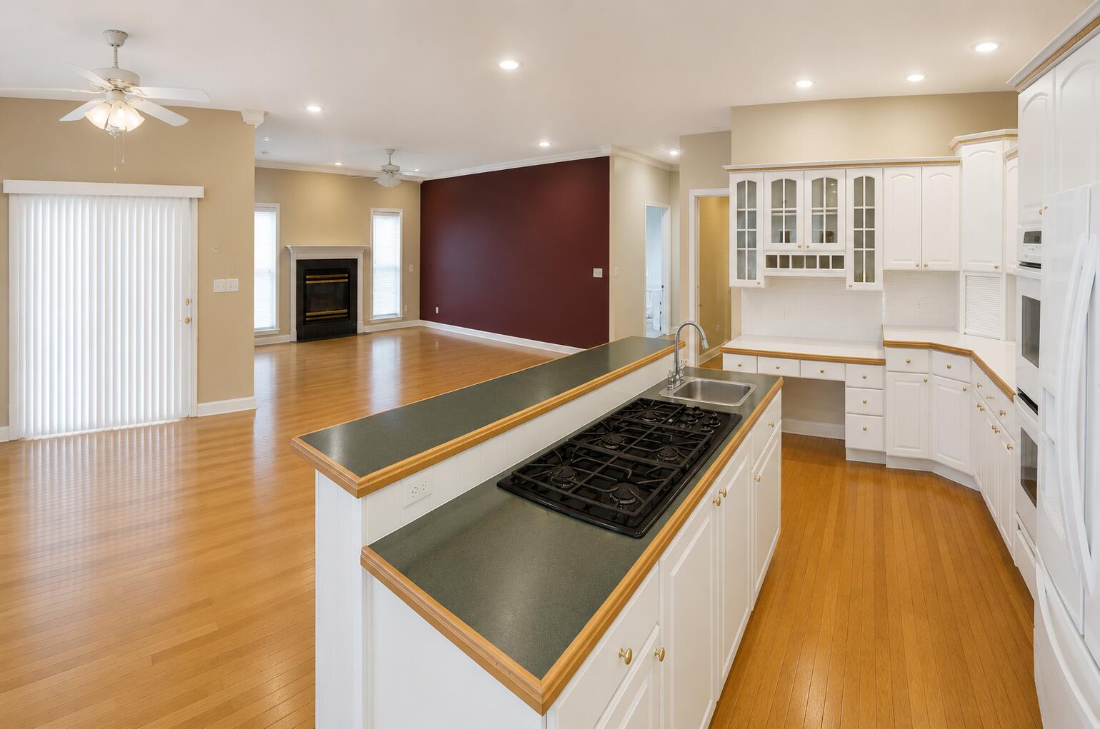 2016 Timberlake Road Branson, MO 65616 - Photo 16 of 75 Kitchen