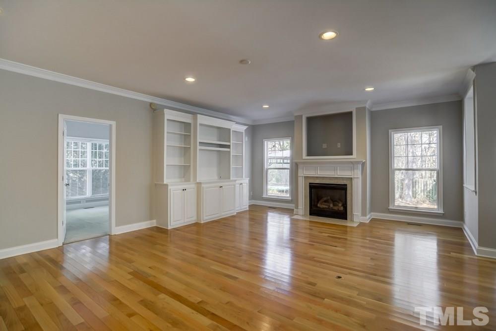 10707 Friendly Neighbor Lane Raleigh, NC 27614 - Photo 4 of 21 Gallery Image 4