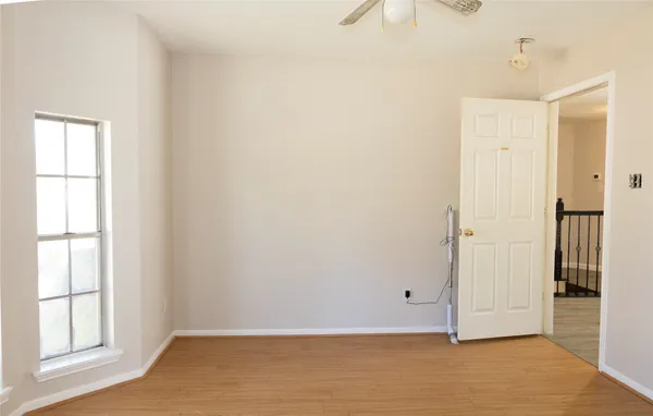 $295,000 | 1015 Highland Woods Drive, Highlands, TX 77562