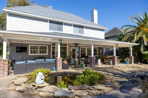 $295,000 | 1015 Highland Woods Drive, Highlands, TX 77562