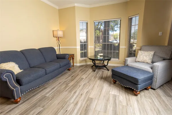 $295,000 | 1015 Highland Woods Drive, Highlands, TX 77562