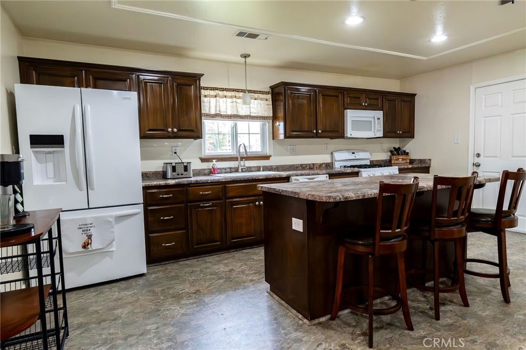 1050 West Cedar Street Willows, CA 95988 - Photo 9 of 39