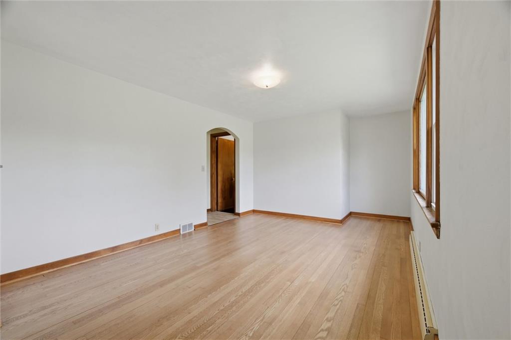 1444 Sarver Road Freeport, PA 16229 - Photo 5 of 42