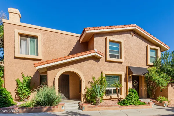 $298,000 | 10409 North 10th Street, Unit 3, Phoenix, AZ 85020