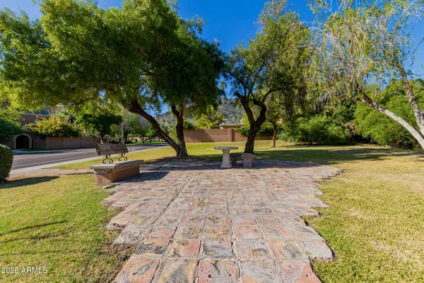 $298,000 | 10409 North 10th Street, Unit 3, Phoenix, AZ 85020