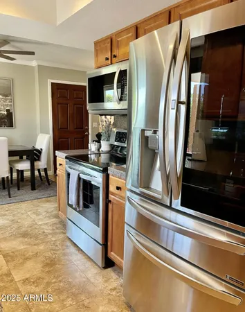 $298,000 | 10409 North 10th Street, Unit 3, Phoenix, AZ 85020