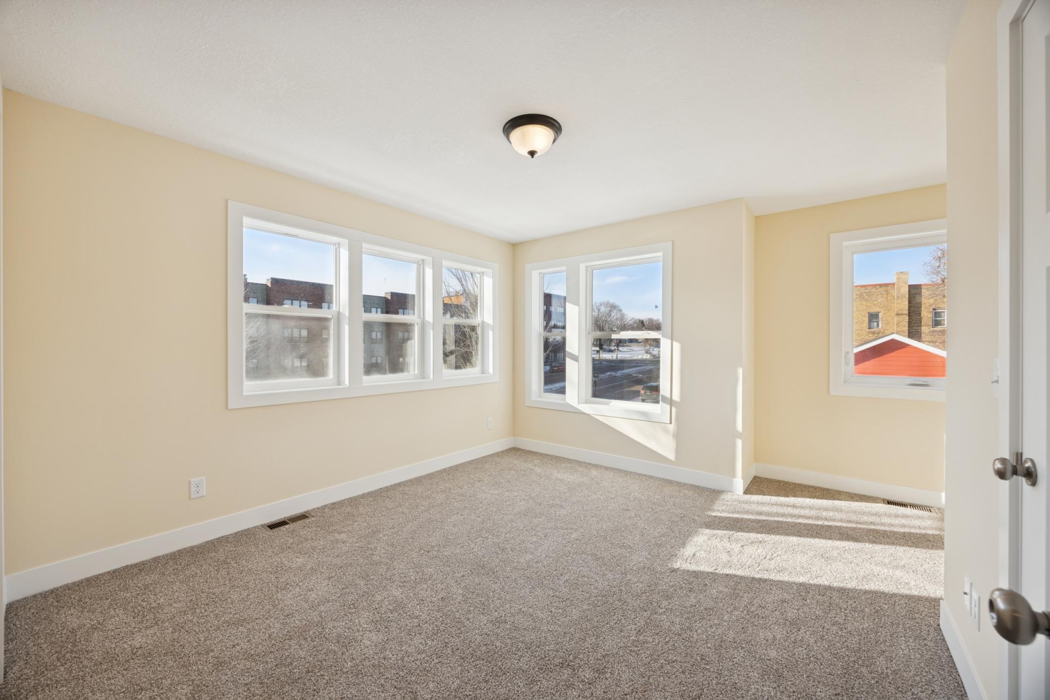 3201 North 6th Street Minneapolis, MN 55412 - Photo 11 of 22