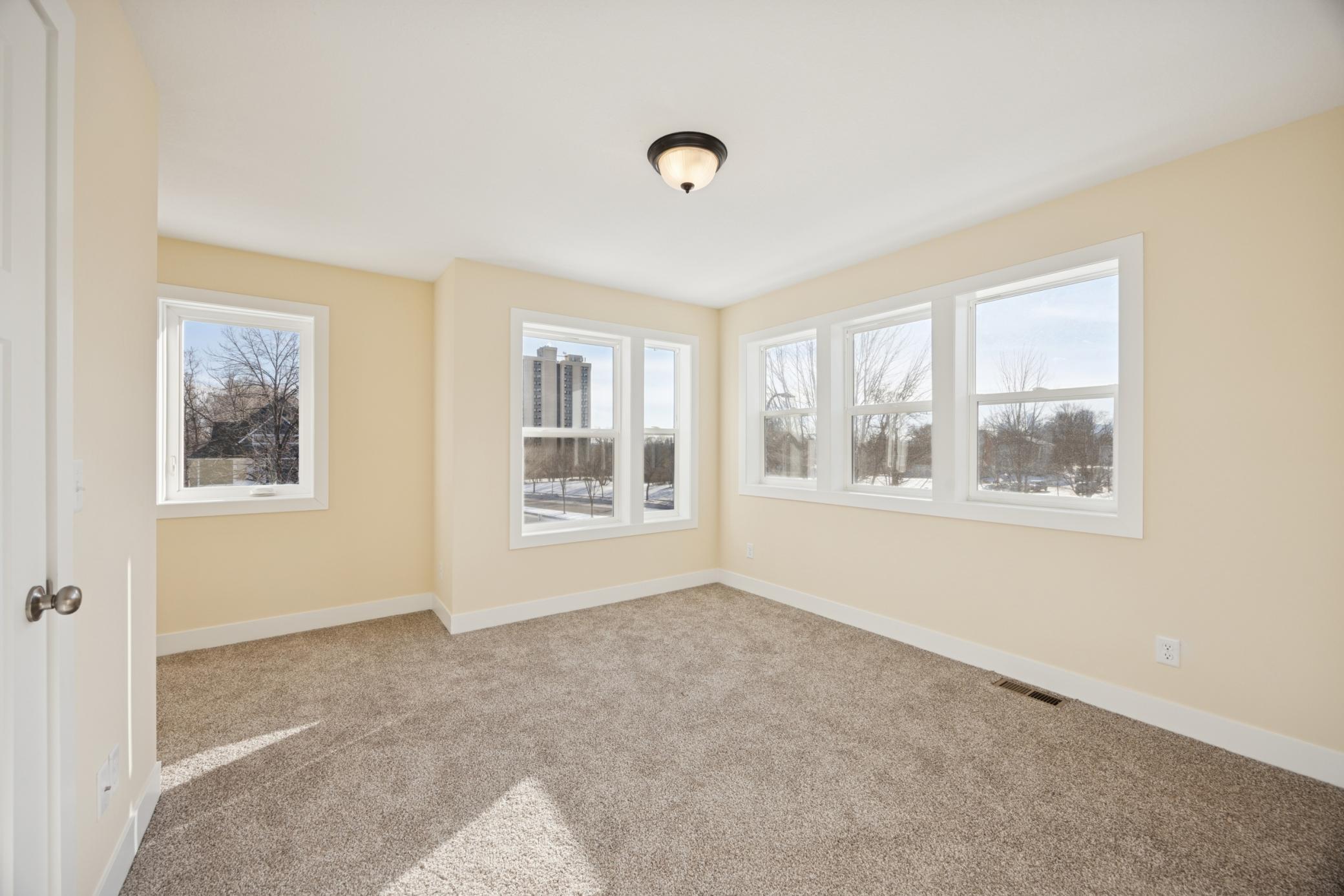 3201 North 6th Street Minneapolis, MN 55412 - Photo 13 of 22