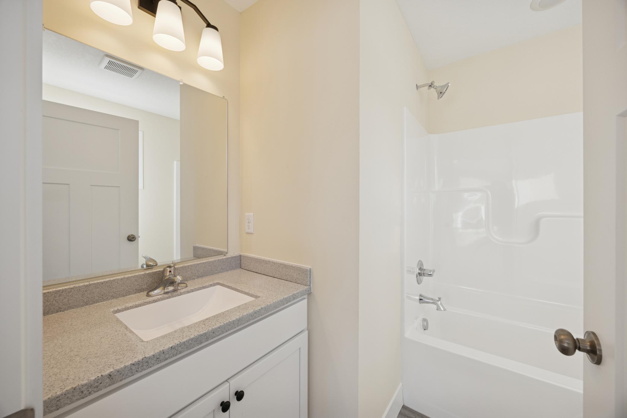 3201 North 6th Street Minneapolis, MN 55412 - Photo 17 of 22