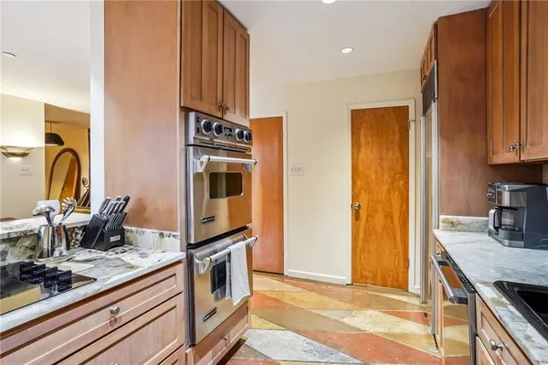 $3,700 | 1107 South Peters Street, Unit 101, New Orleans, LA 70130